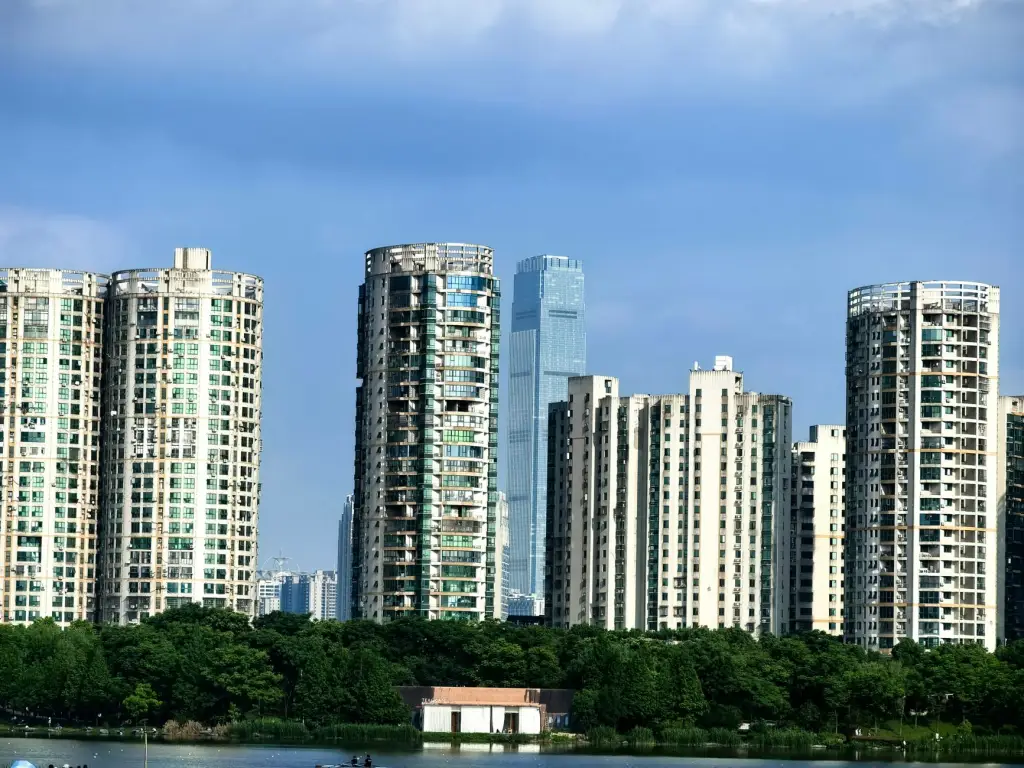 电子元器件选型要点:如何为工业控制设备匹配高可靠性元器件